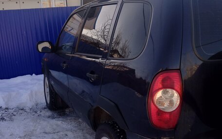 Chevrolet Niva I рестайлинг, 2005 год, 375 000 рублей, 3 фотография