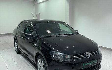 Volkswagen Polo VI (EU Market), 2011 год, 670 000 рублей, 3 фотография