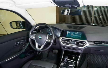 BMW 3 серия, 2020 год, 3 360 000 рублей, 12 фотография