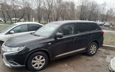 Mitsubishi Outlander III рестайлинг 3, 2015 год, 1 650 000 рублей, 2 фотография