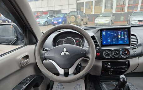 Mitsubishi L200 IV рестайлинг, 2010 год, 1 160 000 рублей, 9 фотография