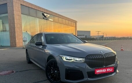 BMW 7 серия, 2015 год, 4 700 000 рублей, 2 фотография