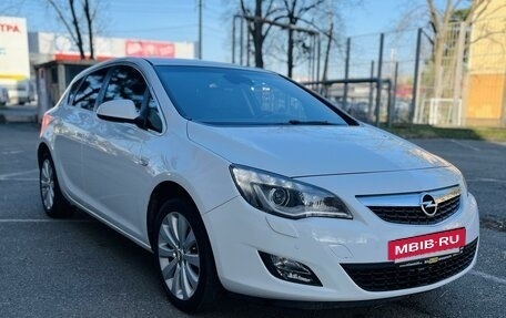 Opel Astra J, 2010 год, 870 000 рублей, 6 фотография