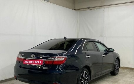 Toyota Camry, 2017 год, 2 840 000 рублей, 5 фотография