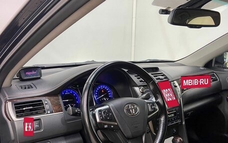 Toyota Camry, 2017 год, 2 840 000 рублей, 9 фотография