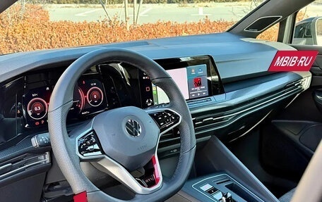 Volkswagen Golf GTI, 2021 год, 3 000 000 рублей, 8 фотография