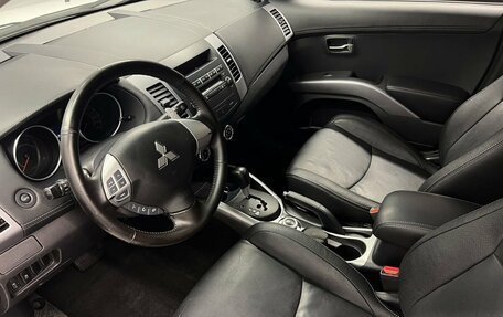 Mitsubishi Outlander III рестайлинг 3, 2011 год, 1 290 000 рублей, 11 фотография