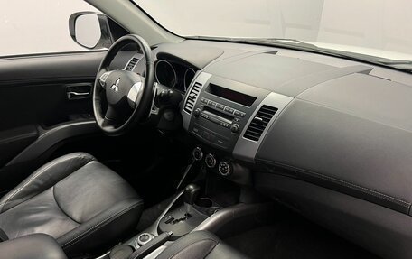 Mitsubishi Outlander III рестайлинг 3, 2011 год, 1 290 000 рублей, 9 фотография