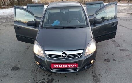 Opel Zafira B, 2011 год, 698 000 рублей, 9 фотография