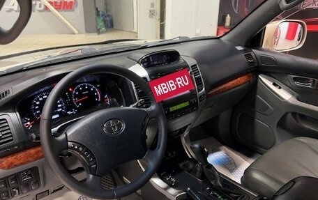 Toyota Land Cruiser Prado 120 рестайлинг, 2007 год, 2 657 000 рублей, 8 фотография