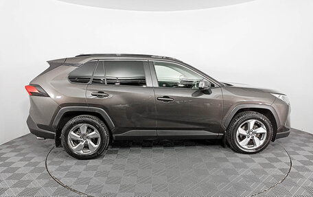 Toyota RAV4, 2019 год, 3 129 000 рублей, 4 фотография