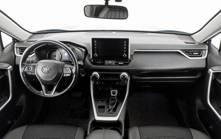 Toyota RAV4, 2019 год, 3 129 000 рублей, 14 фотография