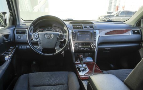 Toyota Camry, 2014 год, 2 149 000 рублей, 6 фотография