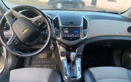 Chevrolet Cruze II, 2014 год, 830 000 рублей, 8 фотография