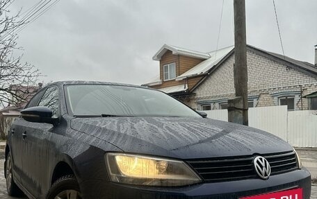 Volkswagen Jetta VI, 2012 год, 1 000 000 рублей, 4 фотография