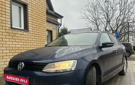 Volkswagen Jetta VI, 2012 год, 1 000 000 рублей, 3 фотография