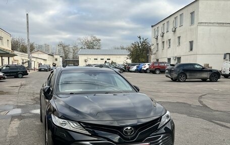 Toyota Camry, 2019 год, 3 800 000 рублей, 1 фотография