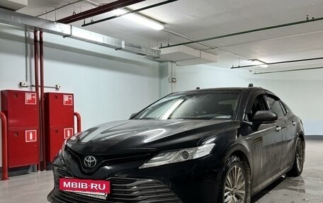 Toyota Camry, 2019 год, 3 800 000 рублей, 2 фотография