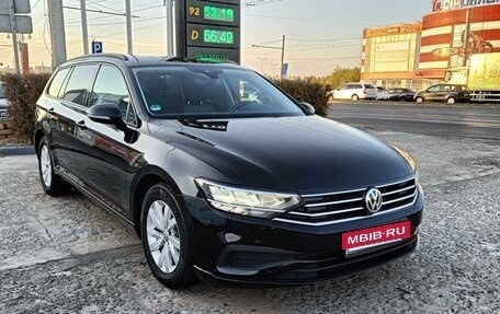 Volkswagen Passat B8 рестайлинг, 2019 год, 2 000 000 рублей, 3 фотография