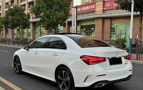 Mercedes-Benz A-Класс, 2021 год, 2 150 000 рублей, 3 фотография