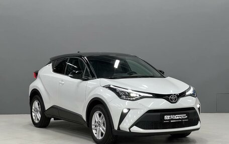 Toyota C-HR I рестайлинг, 2022 год, 3 500 000 рублей, 2 фотография