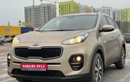 KIA Sportage IV рестайлинг, 2018 год, 2 300 000 рублей, 1 фотография