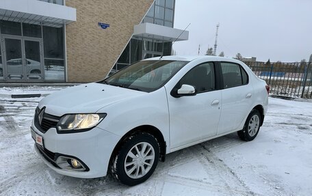 Renault Logan II, 2016 год, 899 000 рублей, 5 фотография