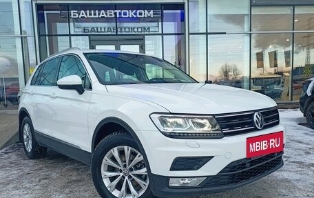 Volkswagen Tiguan II, 2017 год, 2 399 000 рублей, 3 фотография