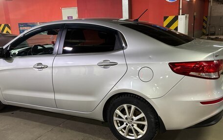 KIA Rio III рестайлинг, 2016 год, 1 330 000 рублей, 3 фотография