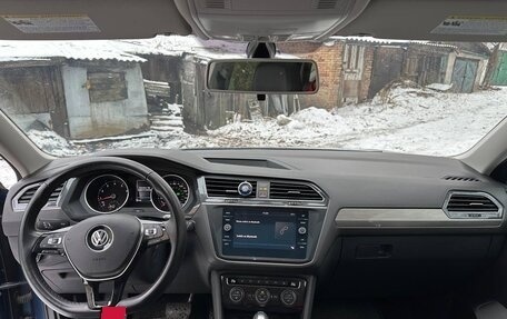 Volkswagen Tiguan II, 2019 год, 2 950 000 рублей, 9 фотография