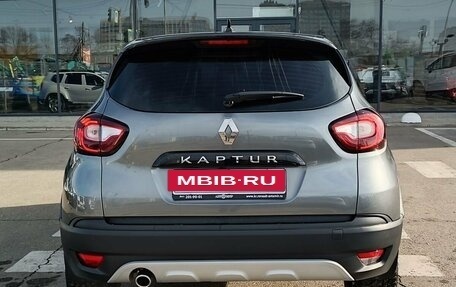 Renault Kaptur I рестайлинг, 2021 год, 1 720 000 рублей, 4 фотография