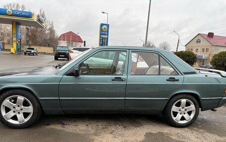 Mercedes-Benz 190 (W201), 1983 год, 260 000 рублей, 5 фотография