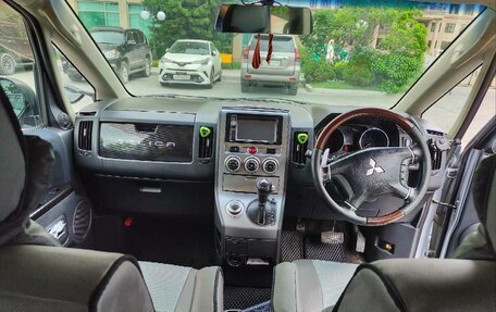 Mitsubishi Delica D:5 I, 2010 год, 2 450 000 рублей, 3 фотография