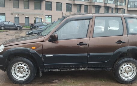 Chevrolet Niva I рестайлинг, 2011 год, 430 000 рублей, 2 фотография