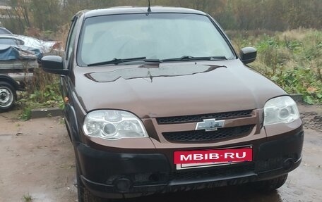 Chevrolet Niva I рестайлинг, 2011 год, 430 000 рублей, 3 фотография