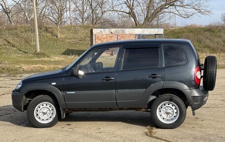 Chevrolet Niva I рестайлинг, 2009 год, 150 000 рублей, 1 фотография