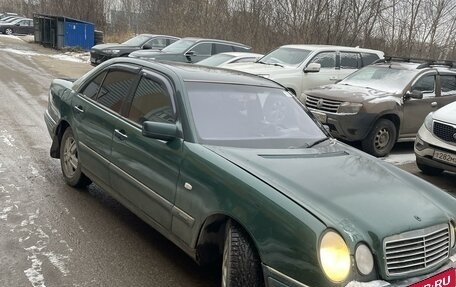 Mercedes-Benz E-Класс, 1995 год, 285 000 рублей, 2 фотография