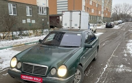 Mercedes-Benz E-Класс, 1995 год, 285 000 рублей, 3 фотография