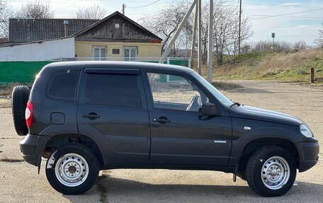 Chevrolet Niva I рестайлинг, 2009 год, 150 000 рублей, 3 фотография