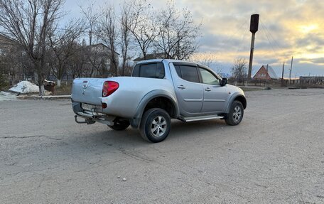 Mitsubishi L200 IV рестайлинг, 2007 год, 795 000 рублей, 2 фотография