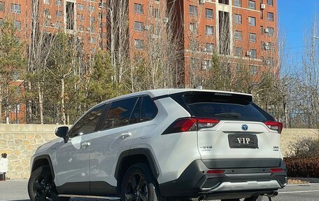 Toyota RAV4, 2022 год, 3 670 000 рублей, 3 фотография