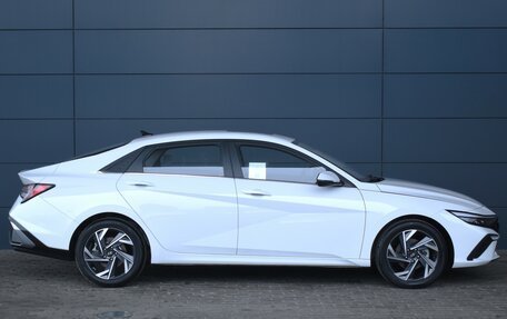 Hyundai Elantra, 2024 год, 2 800 000 рублей, 7 фотография