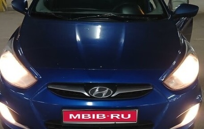 Hyundai Solaris II рестайлинг, 2011 год, 700 000 рублей, 1 фотография