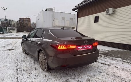 Toyota Camry, 2018 год, 2 900 000 рублей, 2 фотография