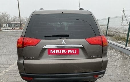 Mitsubishi Pajero Sport II рестайлинг, 2011 год, 1 580 000 рублей, 4 фотография