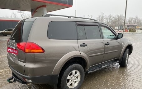 Mitsubishi Pajero Sport II рестайлинг, 2011 год, 1 580 000 рублей, 2 фотография