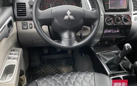 Mitsubishi Pajero Sport II рестайлинг, 2011 год, 1 580 000 рублей, 12 фотография