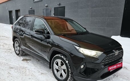 Toyota RAV4, 2021 год, 4 350 000 рублей, 3 фотография