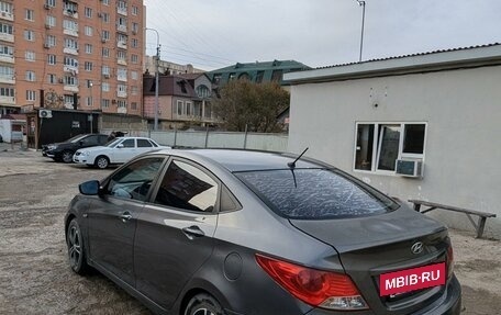 Hyundai Solaris II рестайлинг, 2011 год, 650 000 рублей, 3 фотография