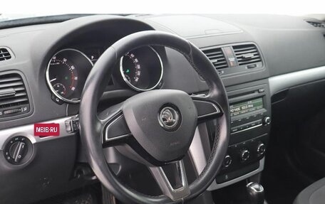 Skoda Yeti I рестайлинг, 2014 год, 1 252 000 рублей, 6 фотография